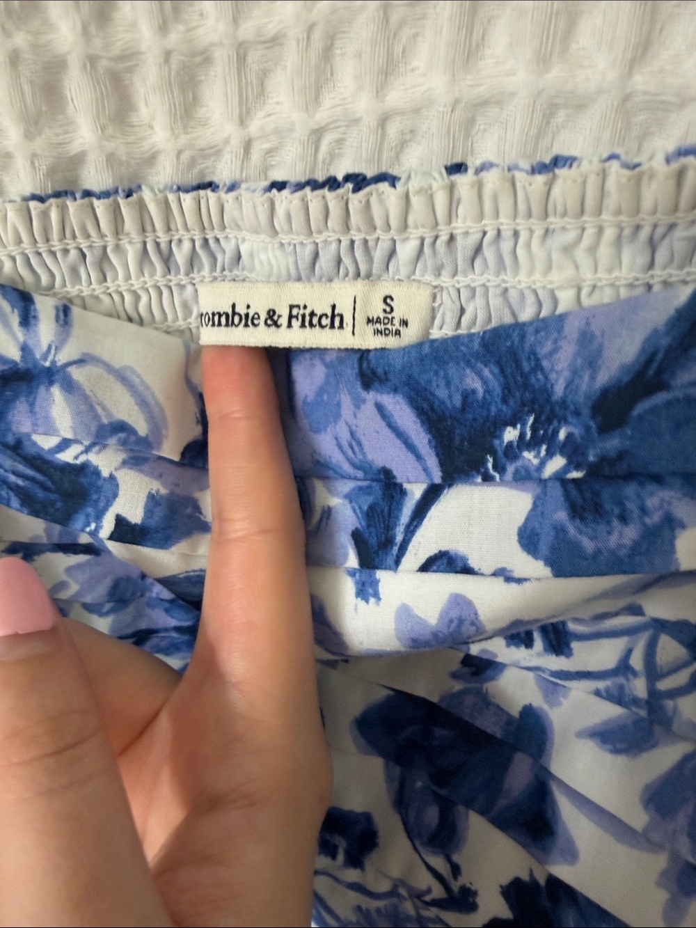 Abercrombie & Fitch Emerson Blue White Floral Crop Smocked Puff Sleeve Top Small - Picture 5 of 9
